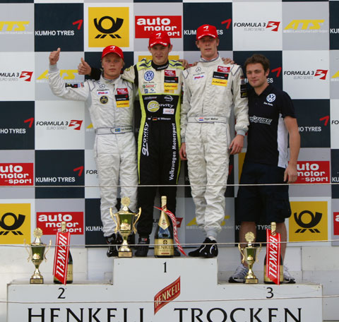 480_podium_8743
